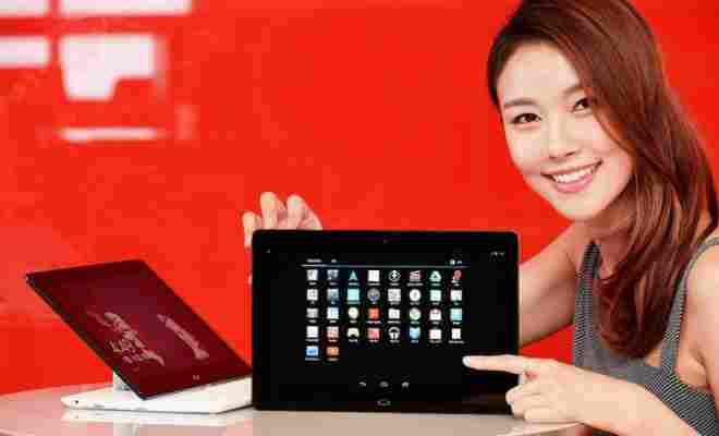 LG představilo tablet Tab Book 11: 11 palců a Intel Core i5