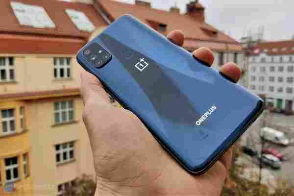 OnePlus Nord N10 5G: když jde o fotoaparáty a konektivitu především